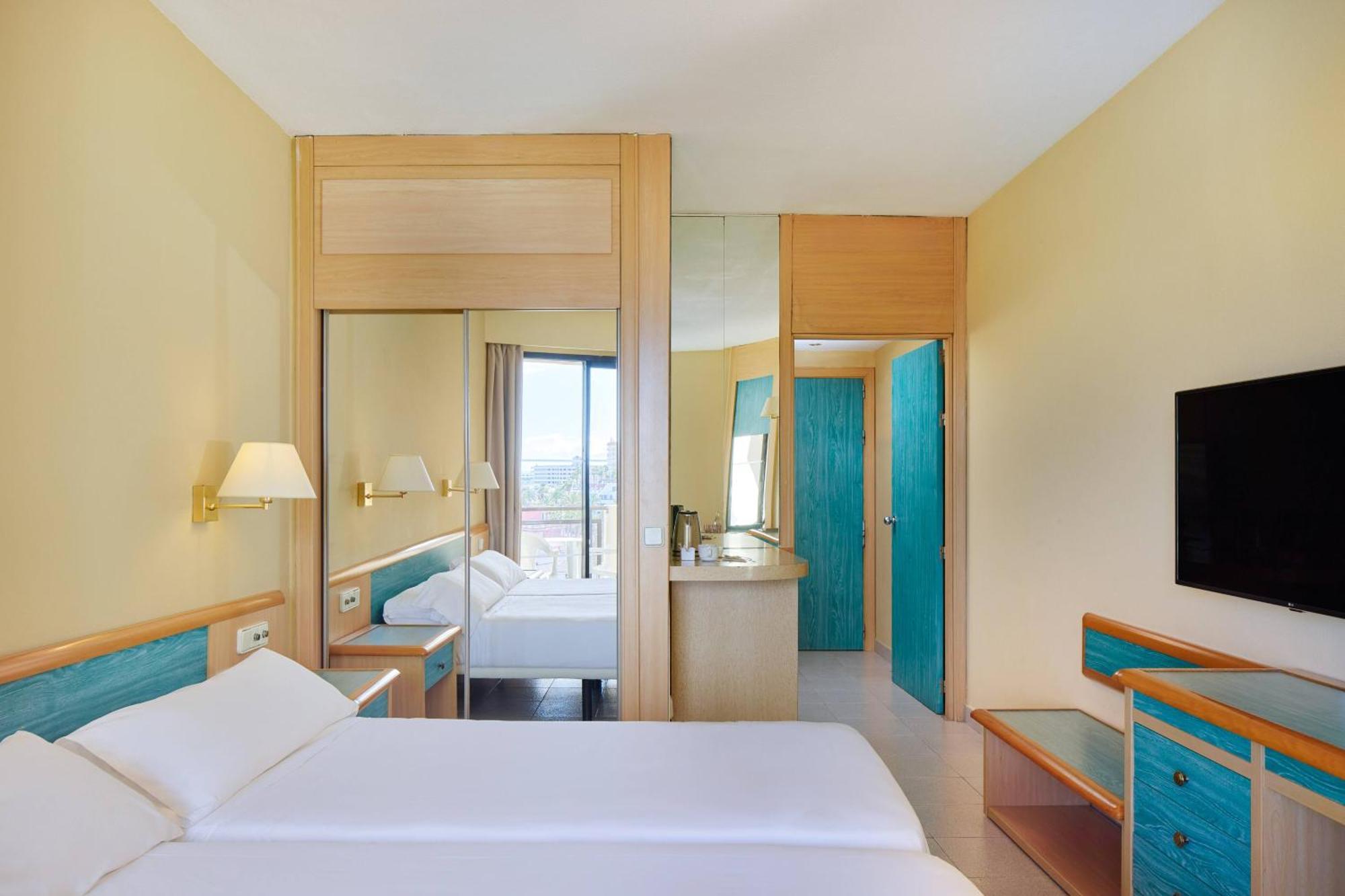 Standard Room Side Sea View